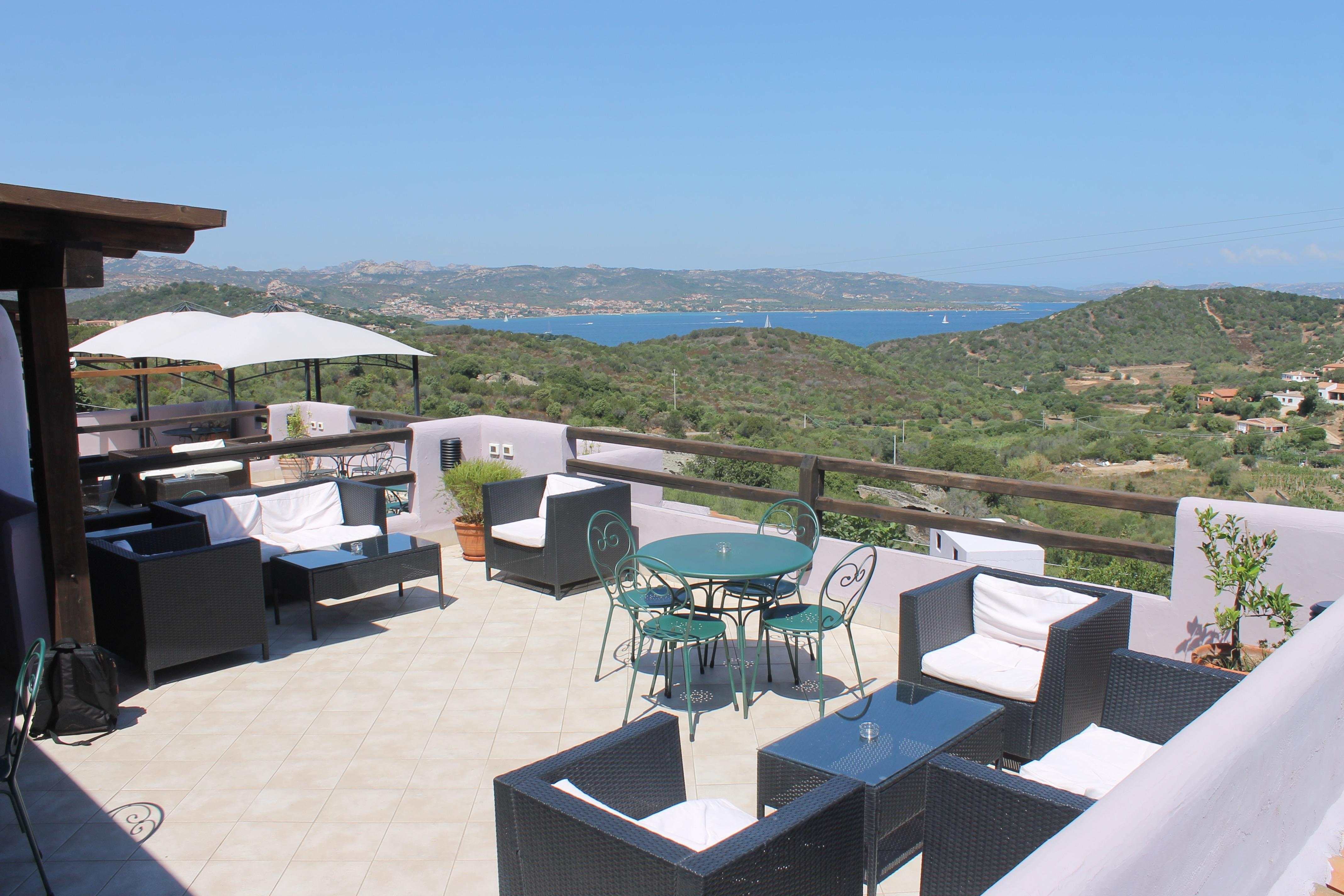 Hotel Li Graniti Baja Sardinia Exterior foto